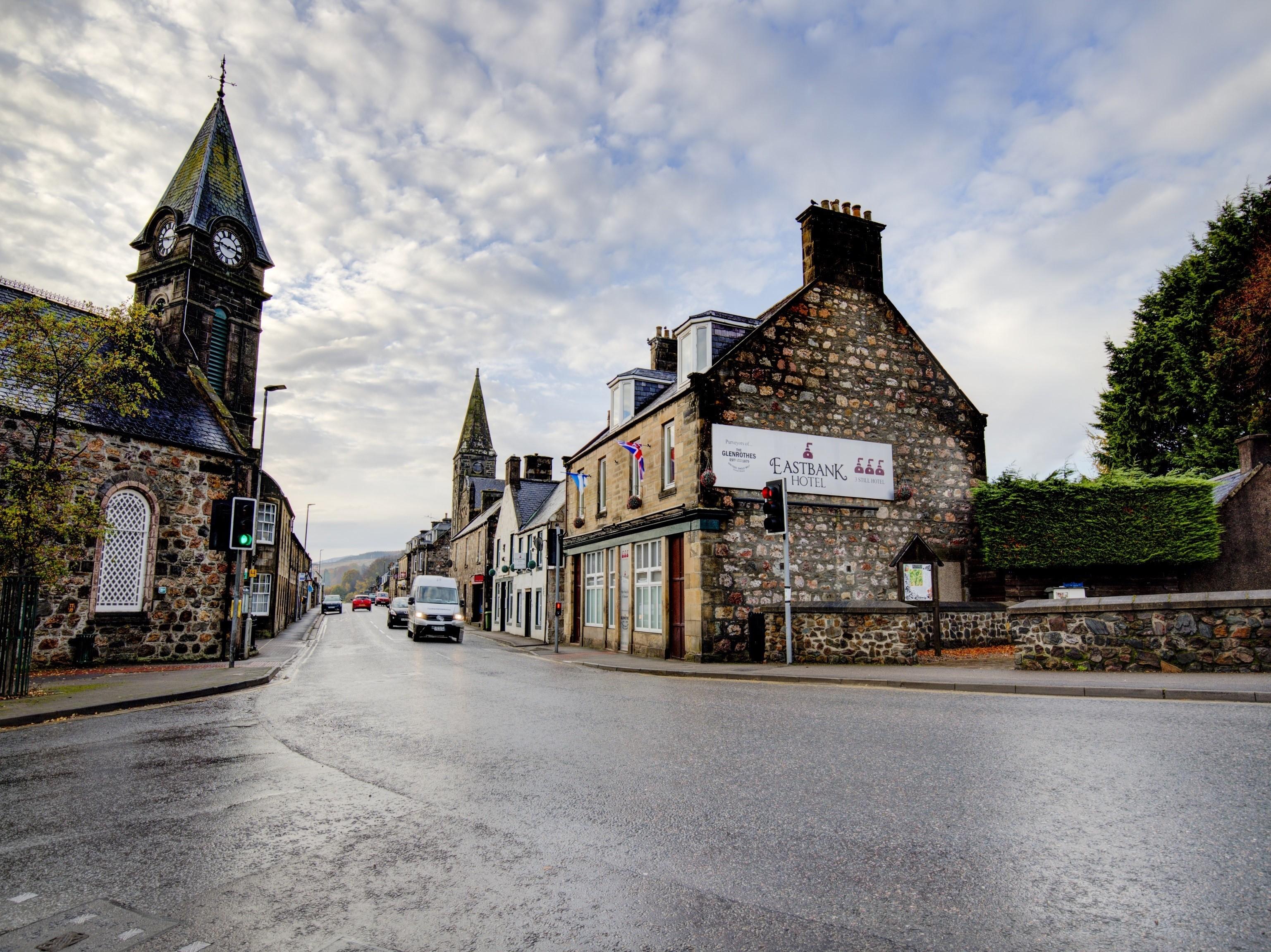 Oyo Eastbank Hotel, Speyside Scotland Rothes Exterior foto