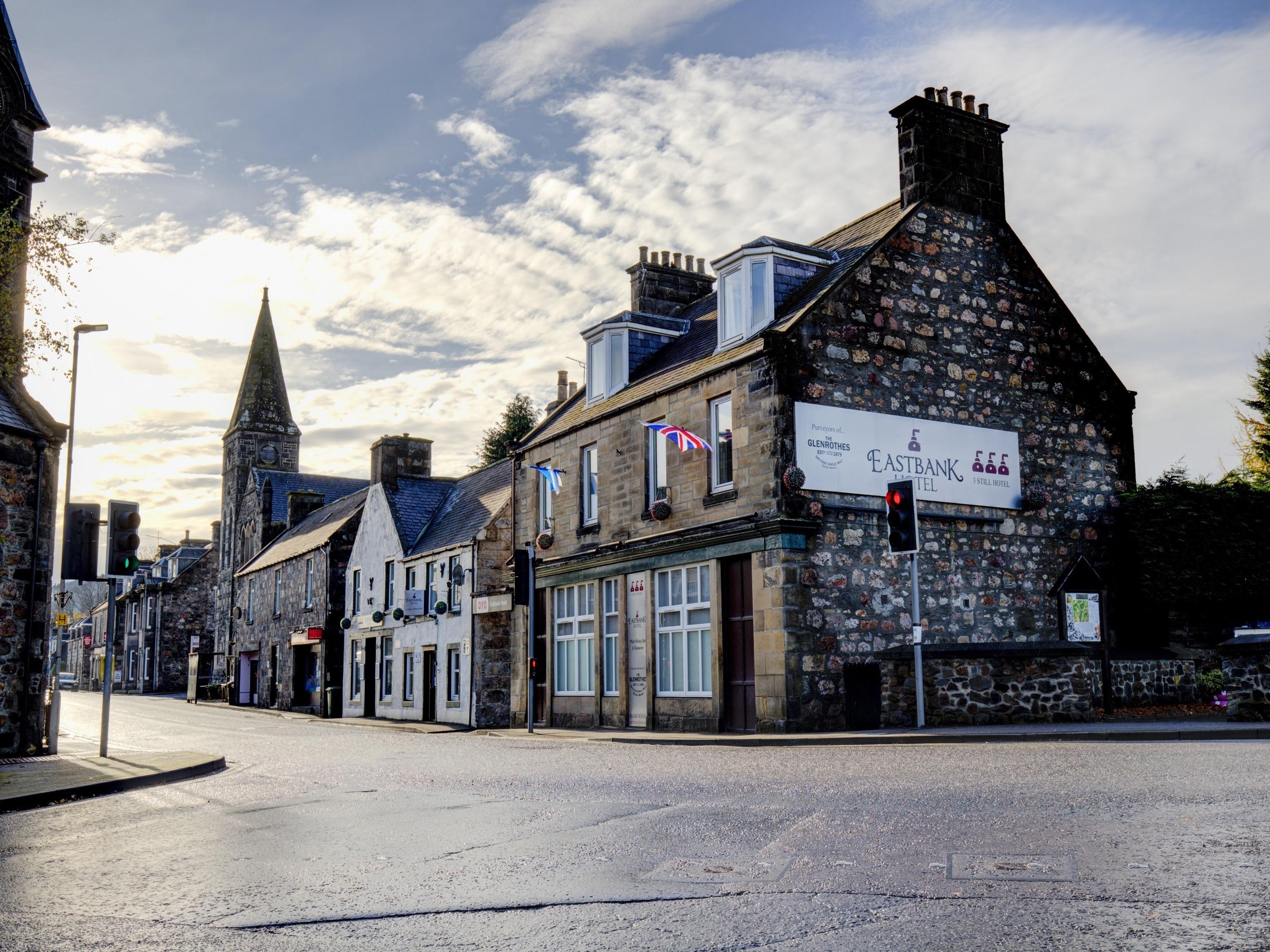 Oyo Eastbank Hotel, Speyside Scotland Rothes Exterior foto